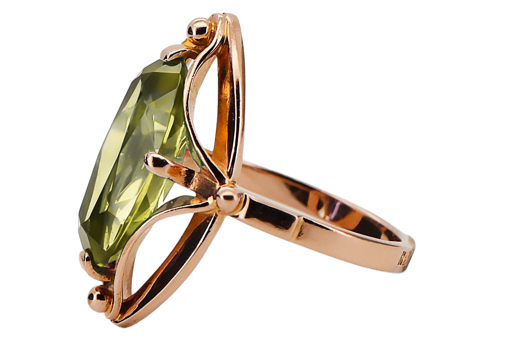 Vintage Yellow Peridot Craft Ring in 14K Rose Gold (vrc047r-yp) — close-up of the stone and setting