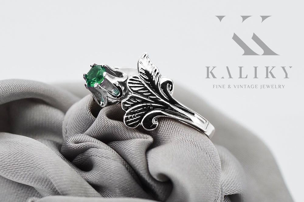Vintage Emerald Ring in Sterling Silver (vrc169s-em) — worn on the hand, showing profile