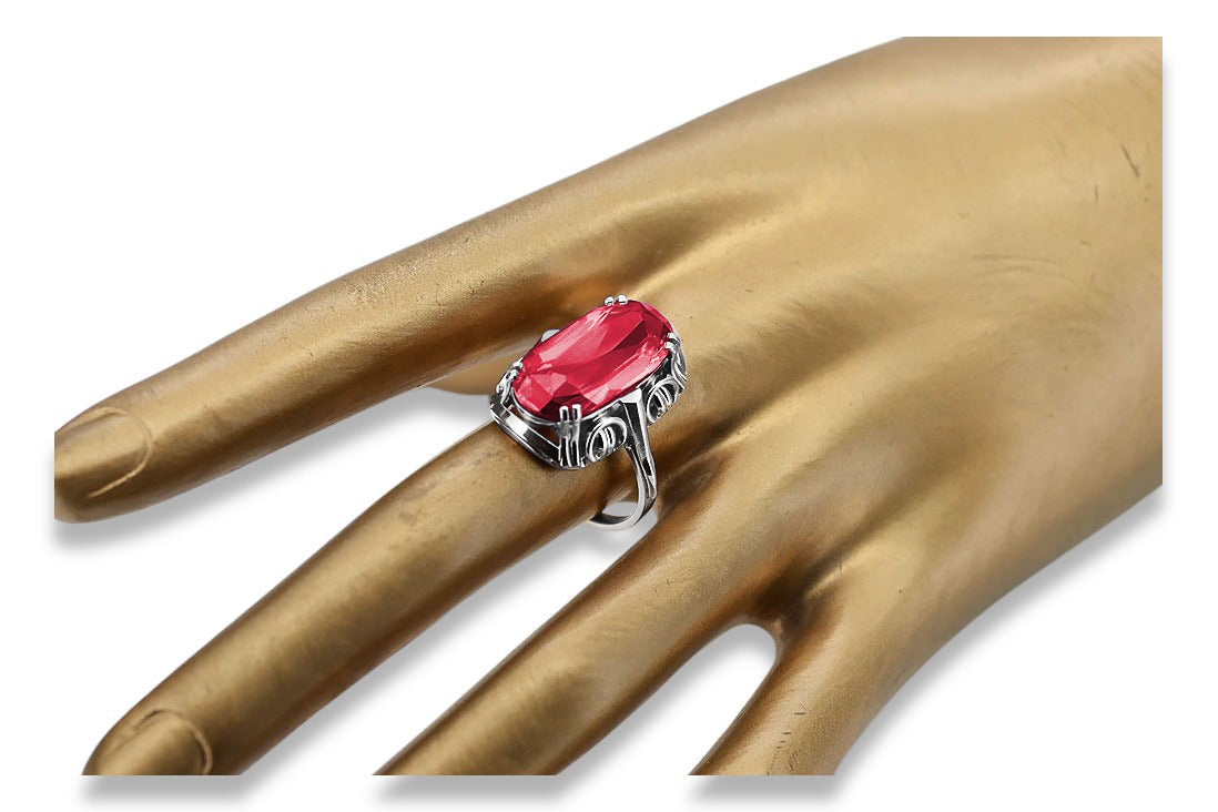 Vintage Ruby Ring in Sterling Silver (vrc038s-rb) — close-up of the stone and setting