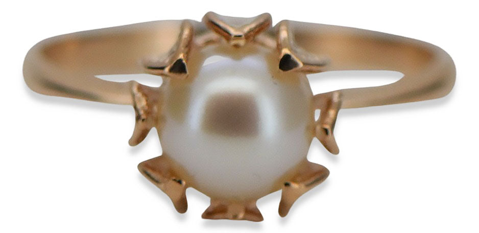 Vintage Pearl Ring in 14K Rose Gold (vrpr009r) — close-up of the stone and setting