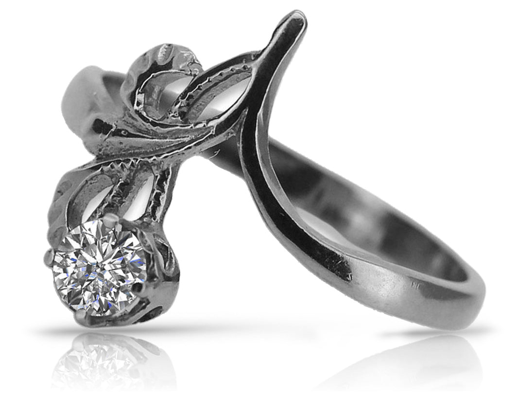 Vintage Zircon Cubic Ring in Sterling Silver (vrc095s-zi) — close-up of the stone and setting