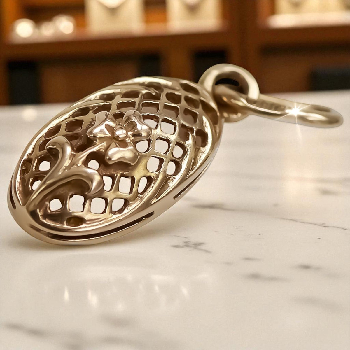 Vintage Flower Pendant in 14K Rose Gold (vpn036)