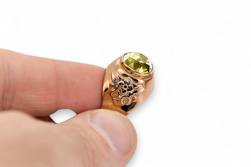 Vintage Yellow Peridot Ring in 14K Rose Gold (vrc078r-yp) — full view of the piece