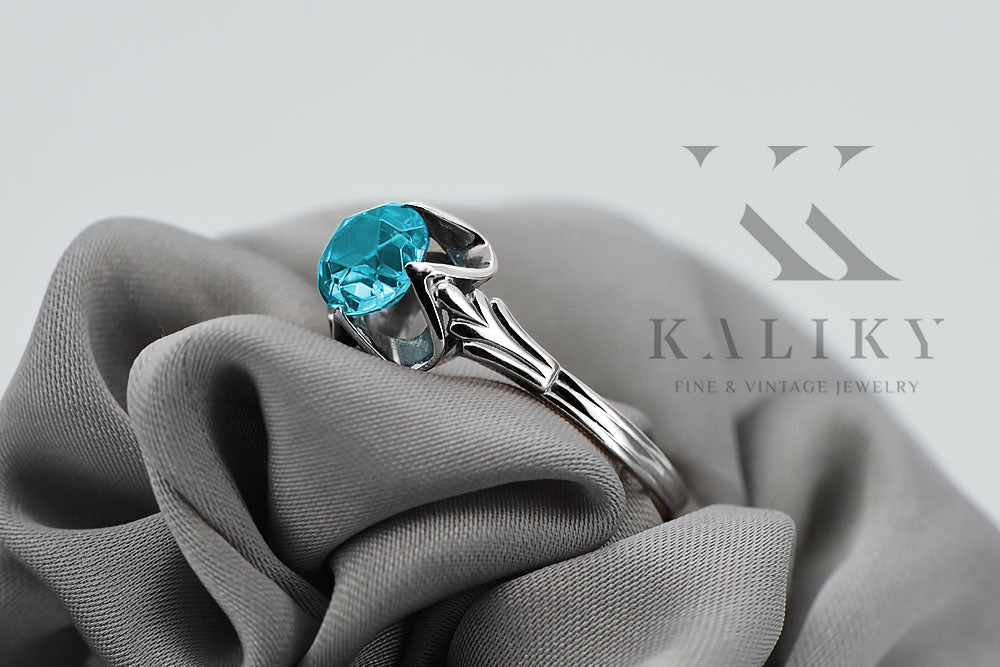 Vintage Aquamarine Ring in Sterling Silver (vrc023s-aq) — worn on the hand, showing profile
