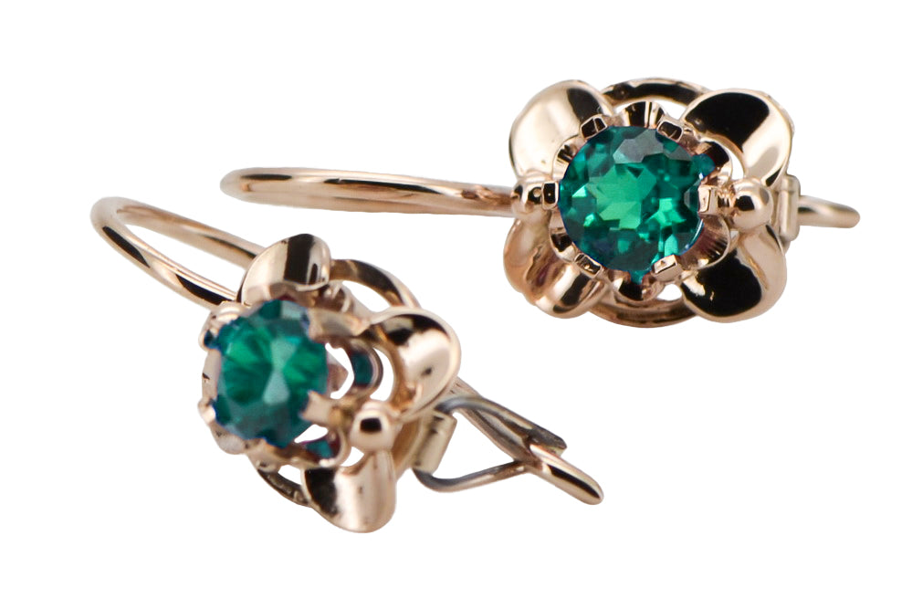Vintage Emerald Earrings in 14K Rose Gold (vec116r-em) — worn on the hand, showing profile