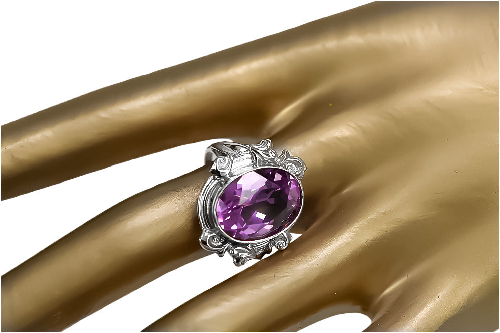 Vintage Amethyst Ring in Sterling Silver (vrc100s-am) — full view of the piece