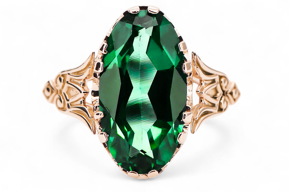 Vintage Emerald Ring in 14K Rose Gold (vrc058r-em) — close-up of the stone and setting