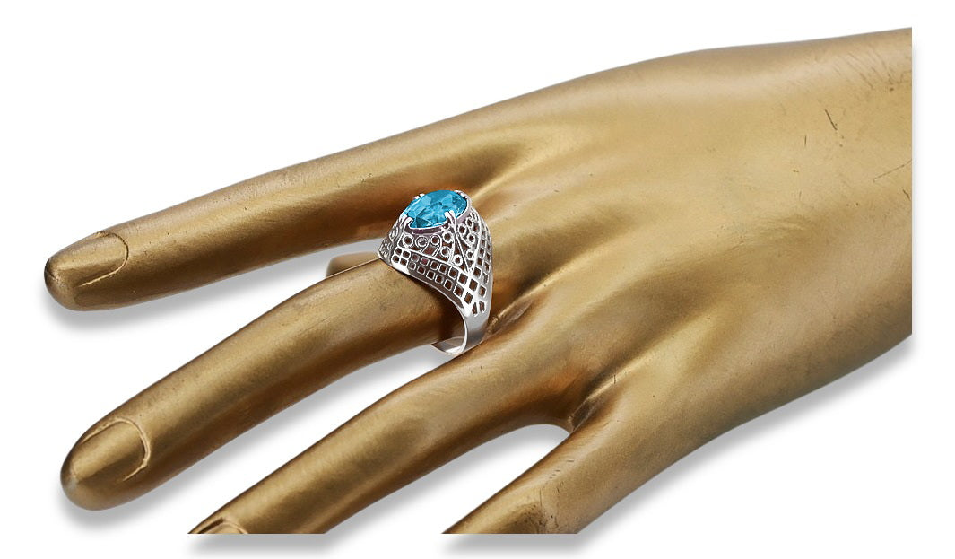 Vintage Aquamarine Ring in Sterling Silver (vrc030s-aq) — worn on the hand, showing profile