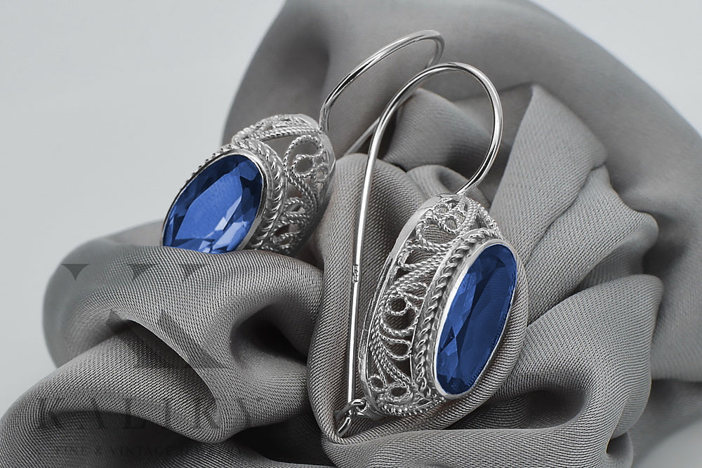 Vintage Sapphire Oval Earrings in Sterling Silver (vec023s-sp) — side view showing the setting