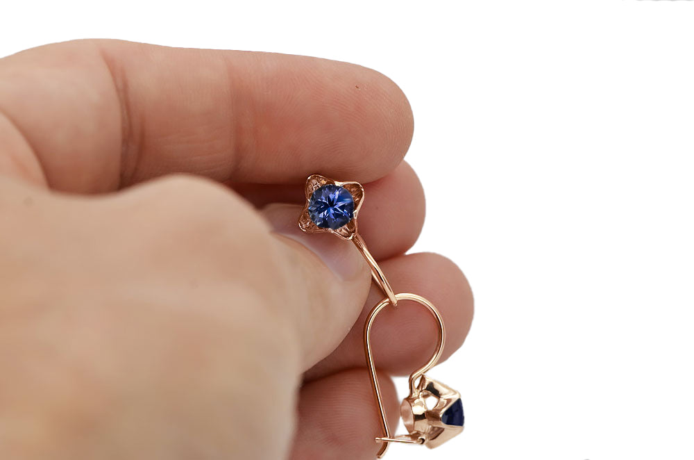 Vintage Sapphire Earrings in 14K Rose Gold (vec142r-sp) — side view showing the setting