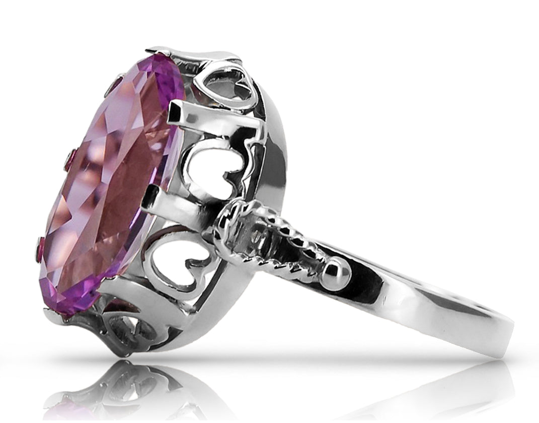 Vintage Amethyst Ring in Sterling Silver (vrc134s-am) — side view showing the setting