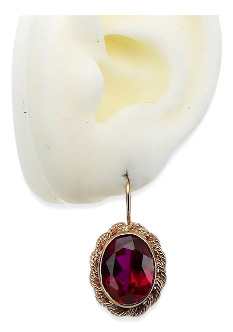 Vintage Ruby Earrings in 14K Rose Gold (vec007r-rb) — close-up of the stone and setting