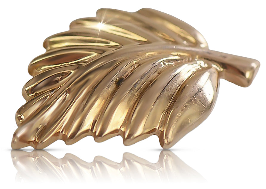 Vintage Leaf Pendant in 14K Rose Gold (vpn054) — worn on the hand, showing profile
