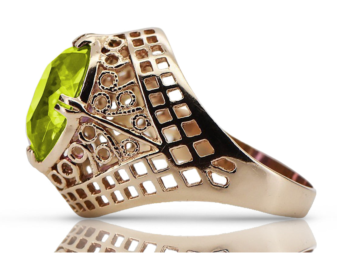 Vintage Yellow Peridot Ring in 14K Rose Gold (vrc030r-yp) — close-up of the stone and setting