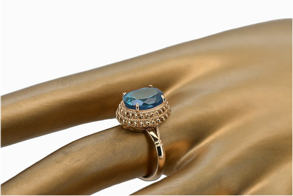 Vintage Aquamarine Ring in 14K Rose Gold (vrc068r-aq) — worn on the hand, showing profile