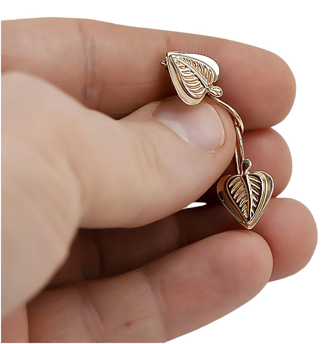 Vintage Leaf Earrings in 14K Rose Gold (ven015) — close-up of the stone and setting