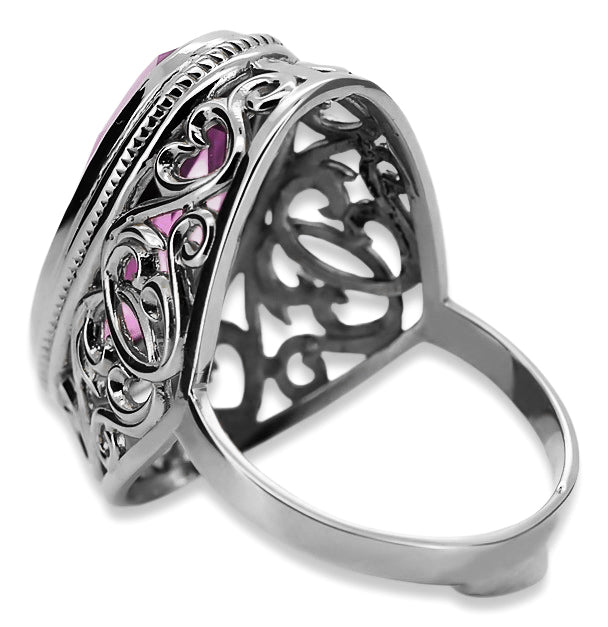 Vintage Amethyst Ring in Sterling Silver (vrc184s-am) — worn on the hand, showing profile