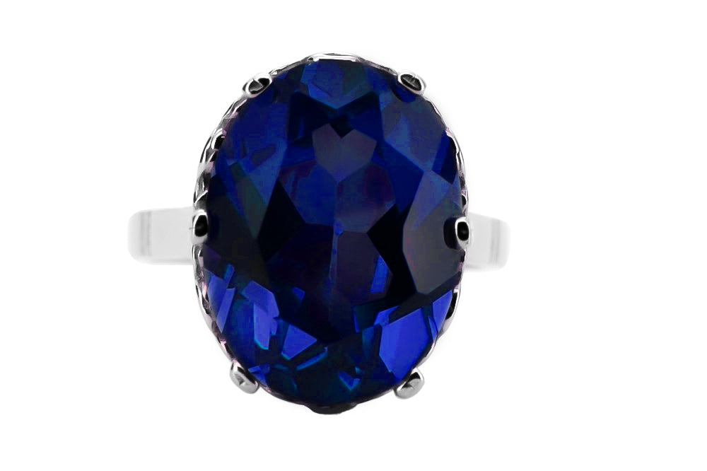Vintage Sapphire Ring in Sterling Silver (vrc130s-sp) — close-up of the stone and setting