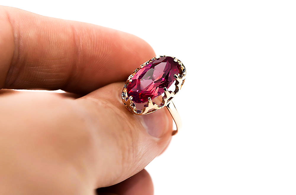 Vintage Ruby Craft Ring in 14K Rose Gold (vrc253r-rb) — worn on the hand, showing profile