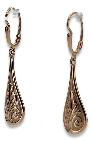 Vintage Leaf Earrings in 14K Rose Gold (ven147) — close-up of the stone and setting