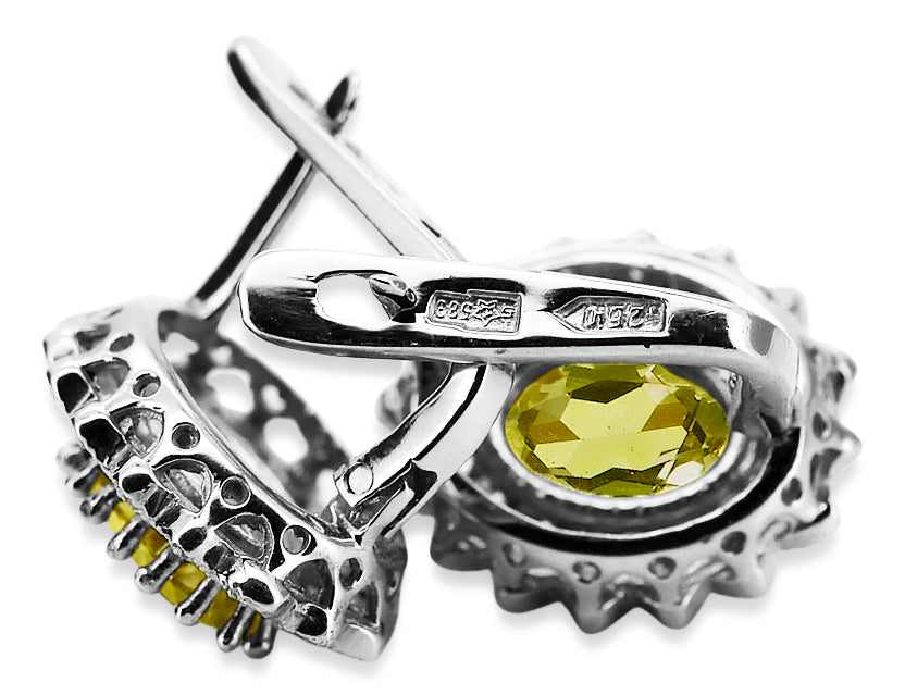 Vintage Yellow Peridot Earrings in 14K White Gold (vec125w-yp) — worn on the hand, showing profile