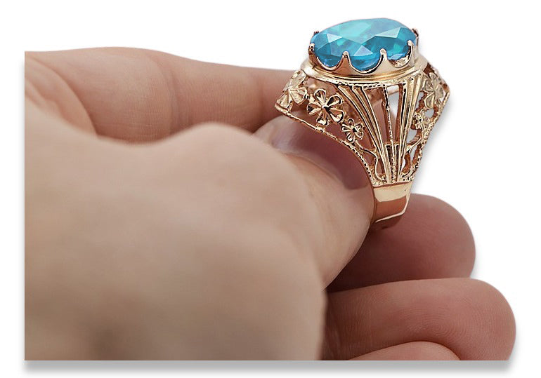 Vintage Aquamarine Ring in 14K Rose Gold (vrc031r-aq) — close-up of the stone and setting