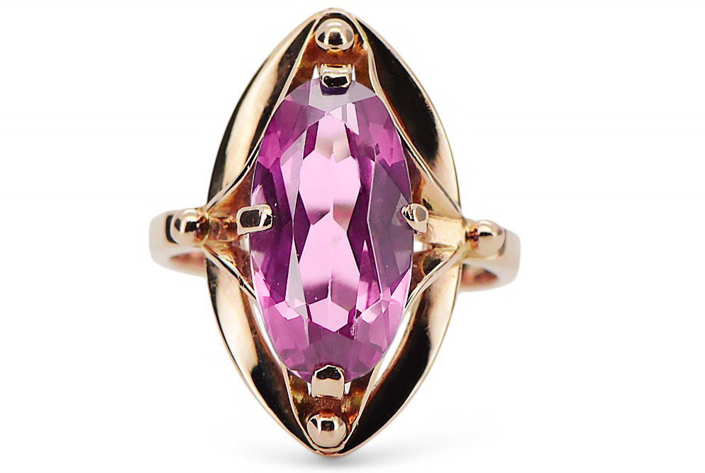 Vintage Amethyst Ring in 14K Rose Gold (vrc047r-am) — close-up of the stone and setting