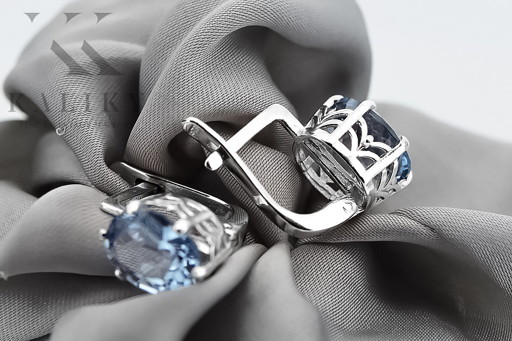 Vintage Aquamarine Earrings in Sterling Silver (vec003s-aq) — detail of the metal texture