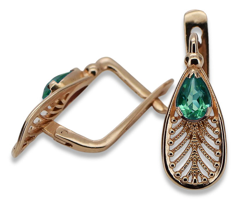 Vintage Emerald Earrings in 14K Rose Gold (vec067r-em) — close-up of the stone and setting