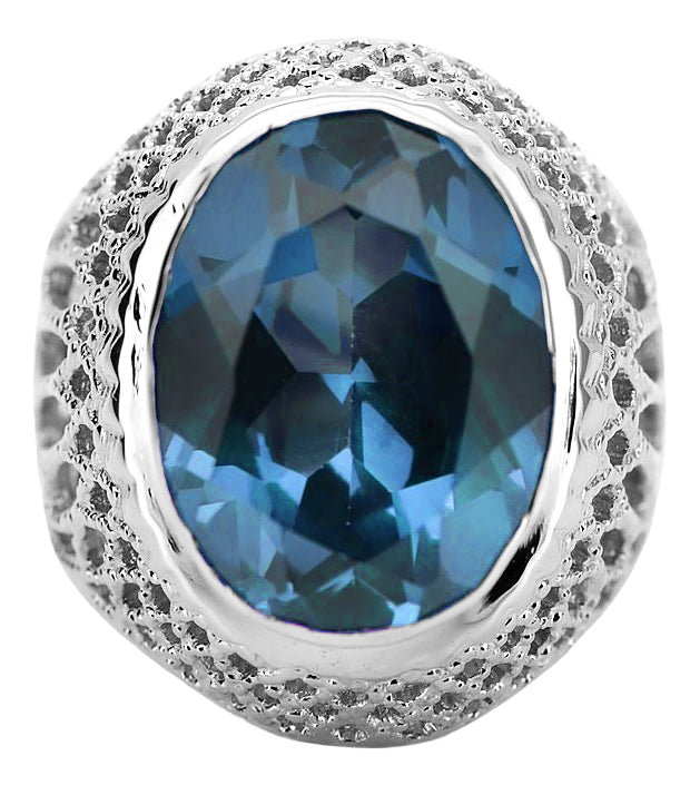 Vintage Aquamarine Ring in Sterling Silver (vrc089s-aq) — close-up of the stone and setting