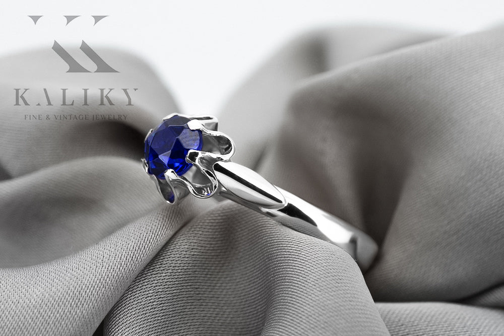 Vintage Sapphire Ring in Sterling Silver (vrc094s-sp) — full view of the piece