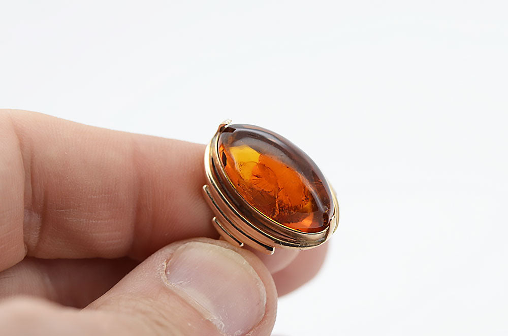 Vintage Amber Ring in 14K Rose Gold (vrab045) — worn on the hand, showing profile