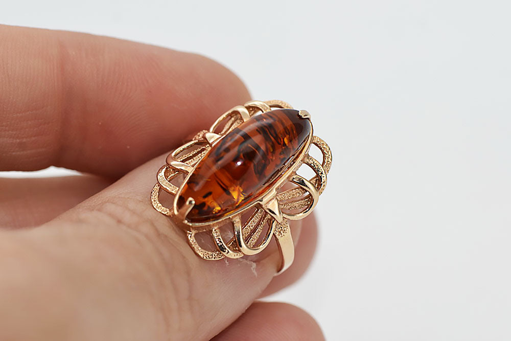 Vintage Amber Ring in 14K Rose Gold (vrab019) — full view of the piece