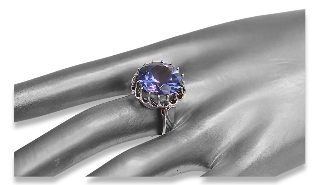 Vintage Alexandrite Ring in Sterling Silver (vrc035s-ax) — worn on the hand, showing profile