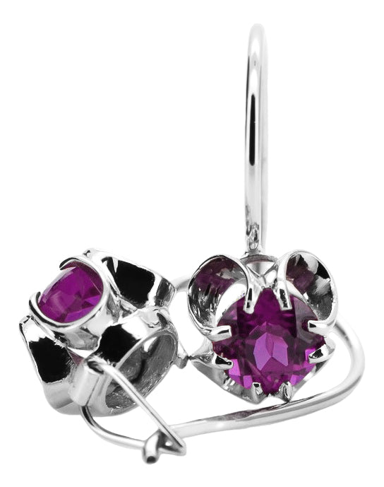 Vintage Amethyst Earrings in Sterling Silver (vec035s-am) — close-up of the stone and setting