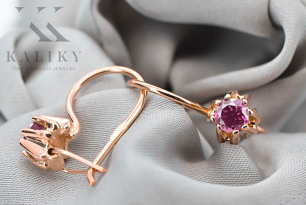 Vintage Amethyst Earrings in 14K Rose Gold (vec053r-am) — worn on the hand, showing profile