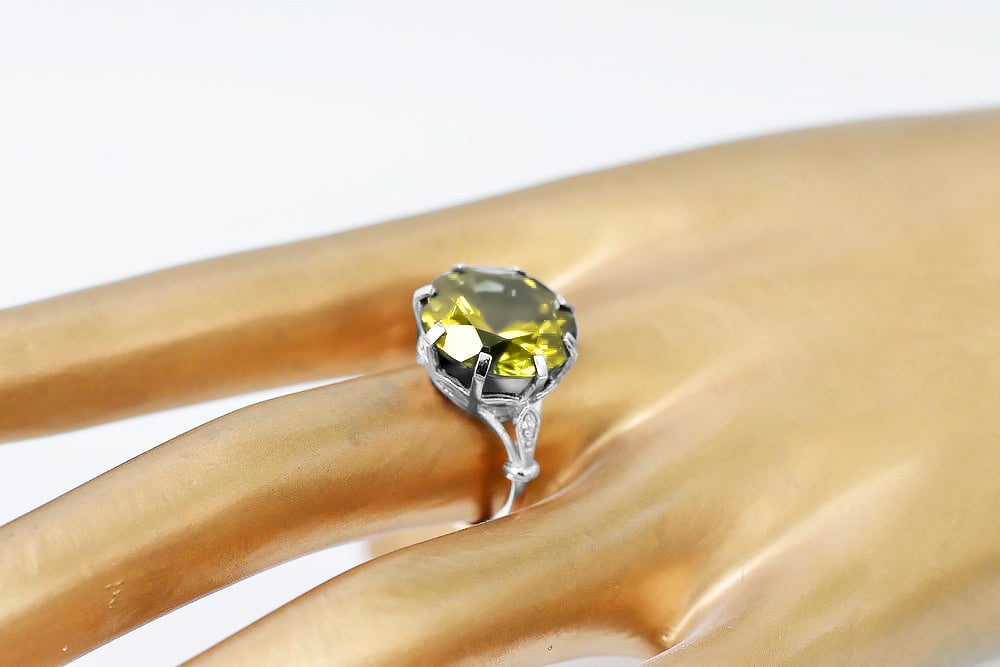 Vintage Yellow Peridot Ring in Sterling Silver (vrc073s-yp)