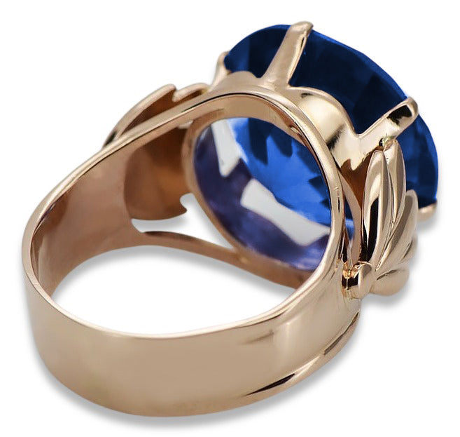 Vintage Sapphire Ring in 14K Rose Gold (vrc029r-sp) — worn on the hand, showing profile