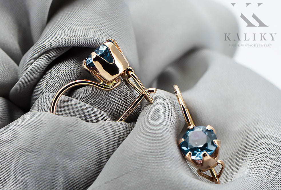 Vintage Aquamarine Earrings in 14K Rose Gold (vec056r-aq) — side view showing the setting
