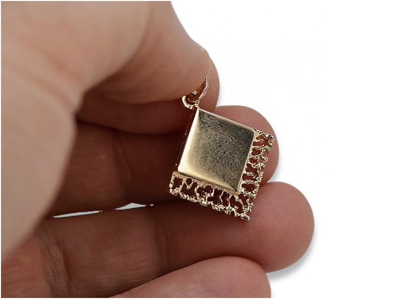 Vintage Square Pendant in 14K Rose Gold (vpn041) — view 5