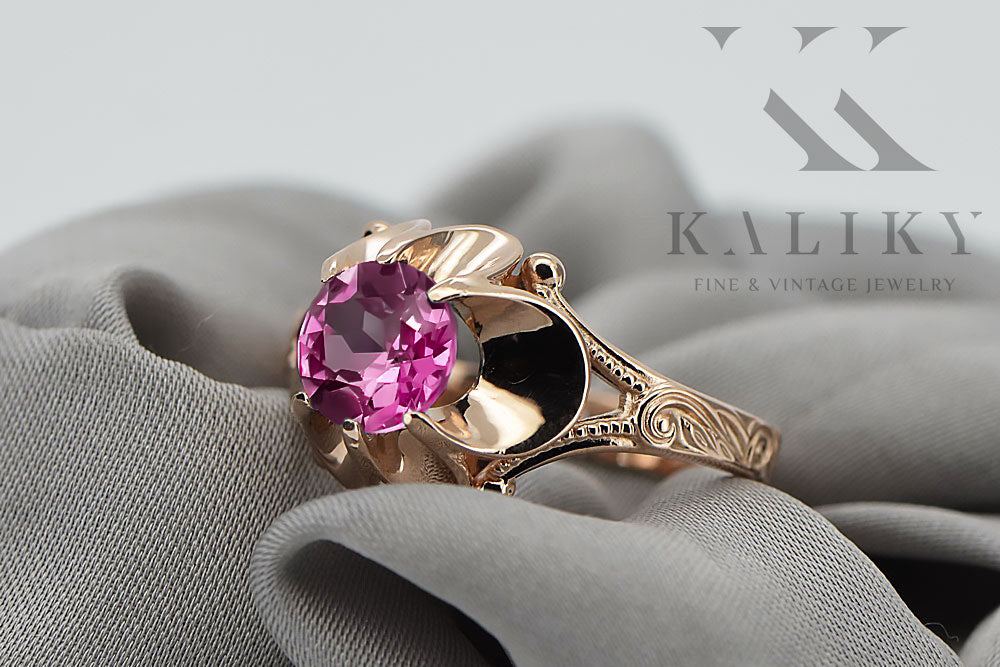 Vintage Amethyst Craft Ring in 14K Rose Gold (vrc377r-am) — worn on the hand, showing profile