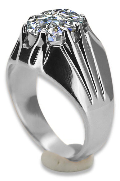 Vintage Zircon Ring in Sterling Silver (vrc016s-zi) — worn on the hand, showing profile