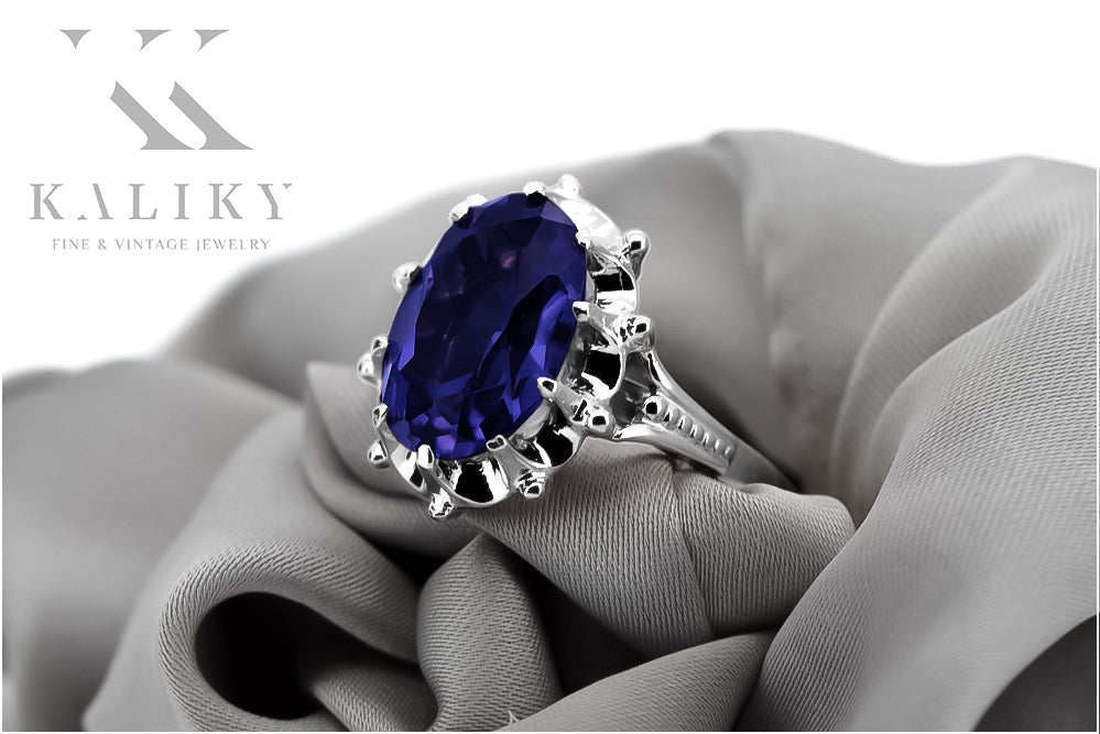 Vintage Sapphire Ring in Sterling Silver (vrc079s-sp) — side view showing the setting