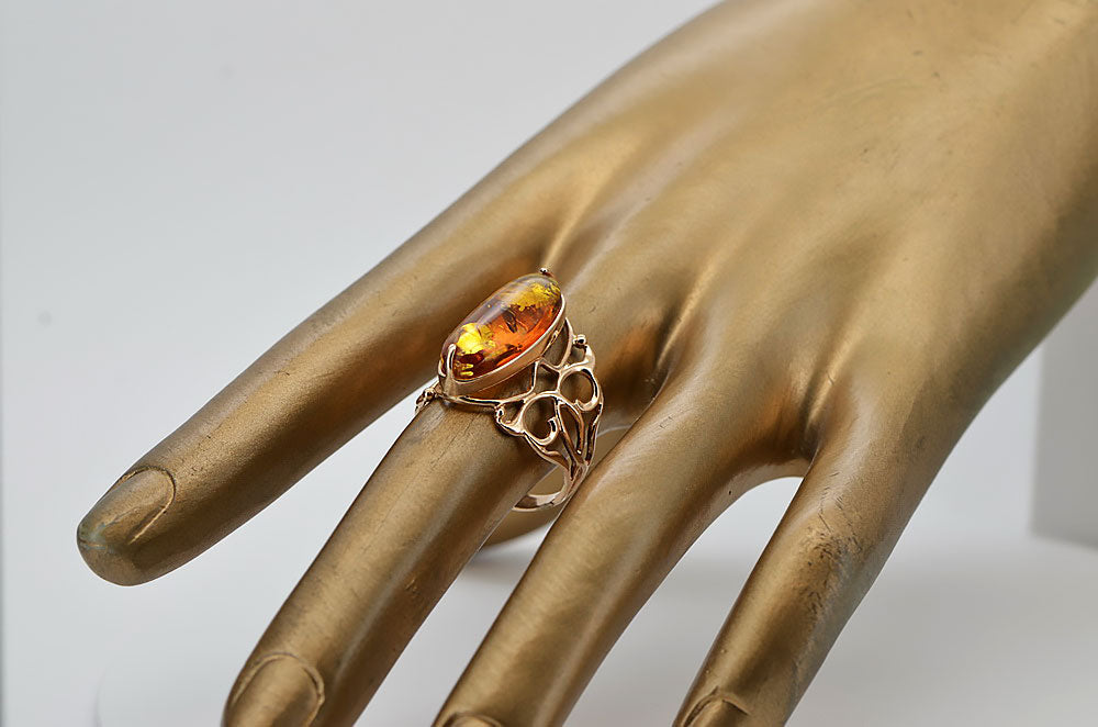 Vintage Amber Ring in 14K Rose Gold (vrab003) — close-up of the hallmark on the inner band