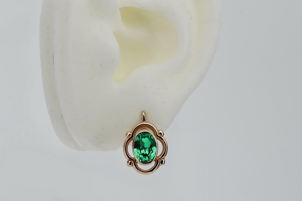 Vintage Emerald Earrings in 14K Rose Gold (vec033r-em) — worn on the hand, showing profile
