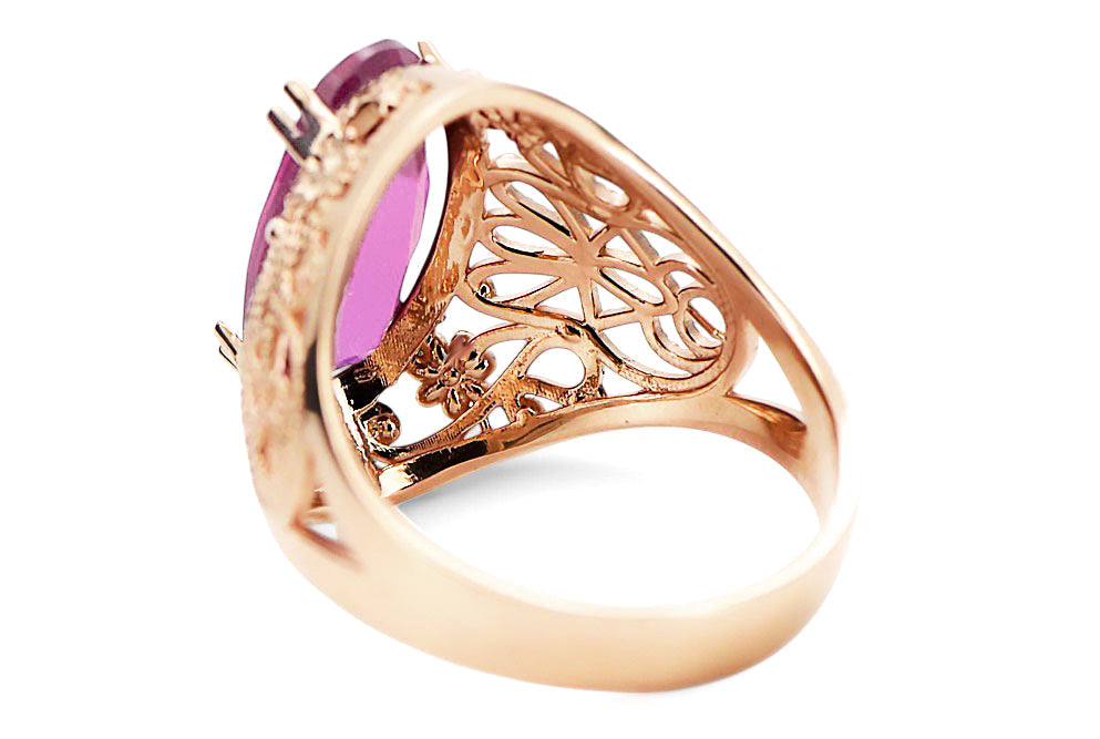 Vintage Amethyst Ring in 14K Rose Gold (vrc074r-am) — close-up of the stone and setting