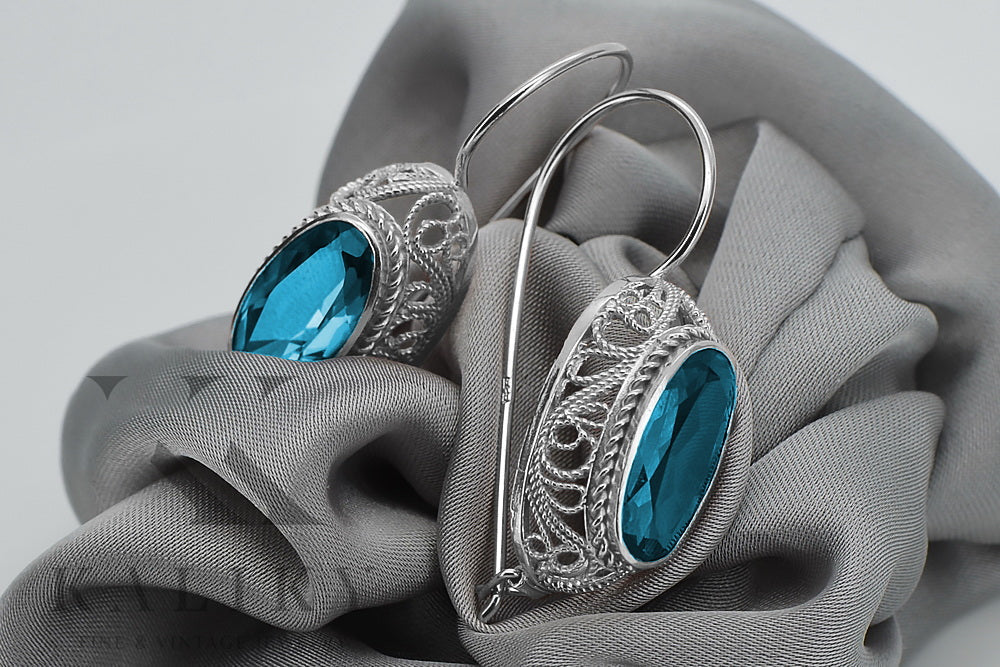 Vintage Aquamarine Earrings in Sterling Silver (vec023s-aq) — full view of the piece