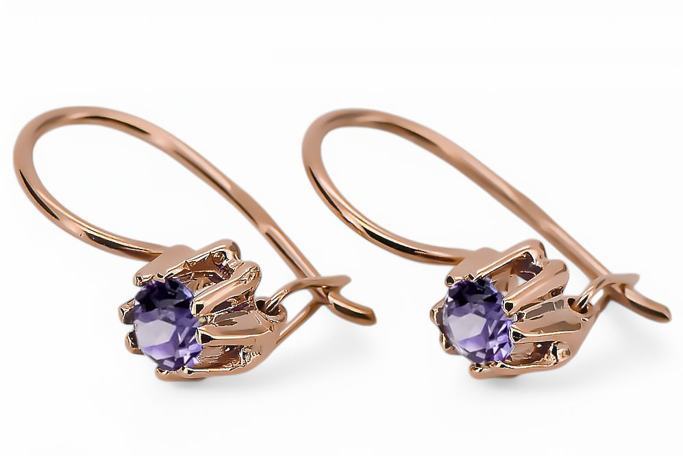 Vintage Alexandrite Craft Earrings in 14K Rose Gold (vec053r-ax) — close-up of the stone and setting