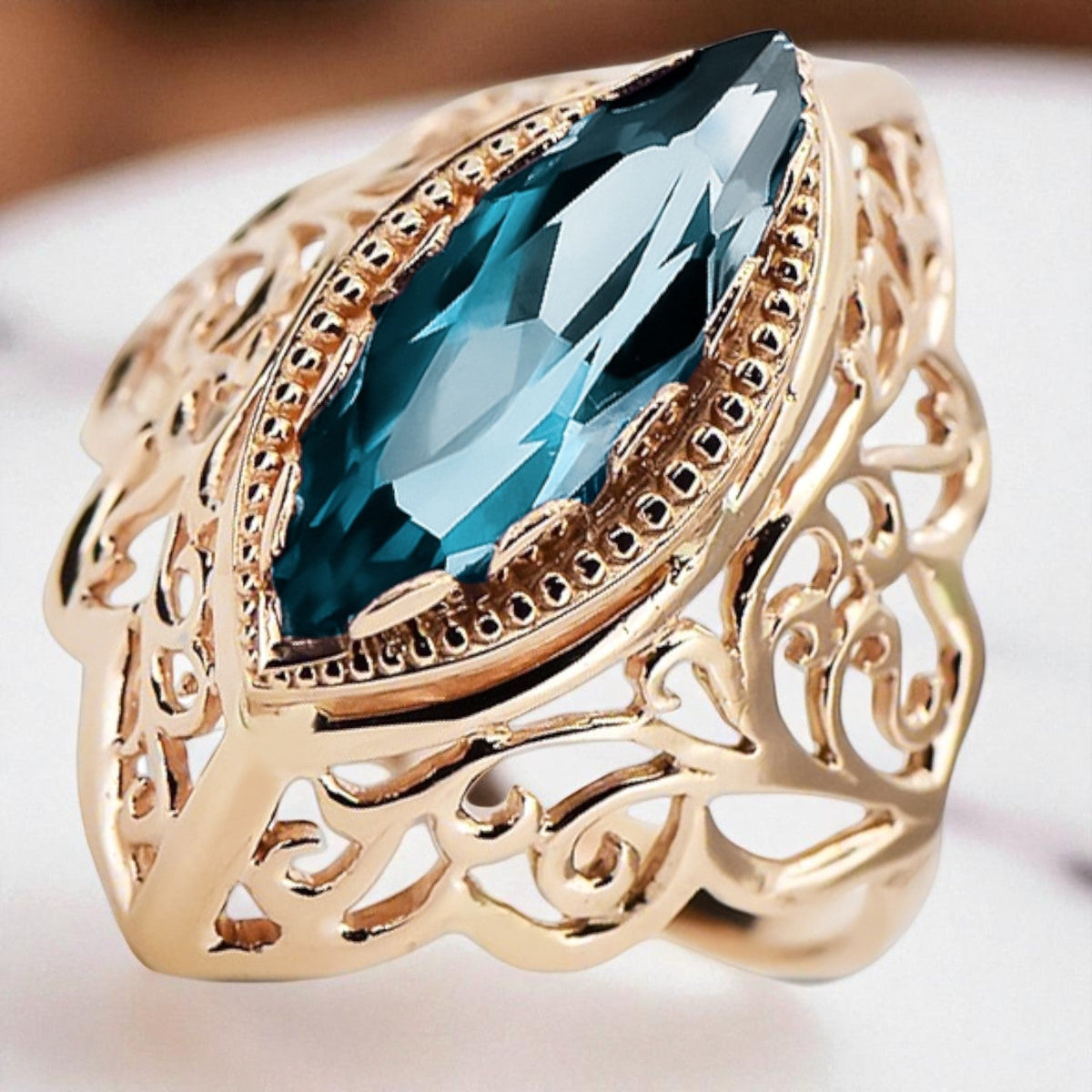 Vintage Aquamarine Ring in 14K Rose Gold (vrc017r-aq)