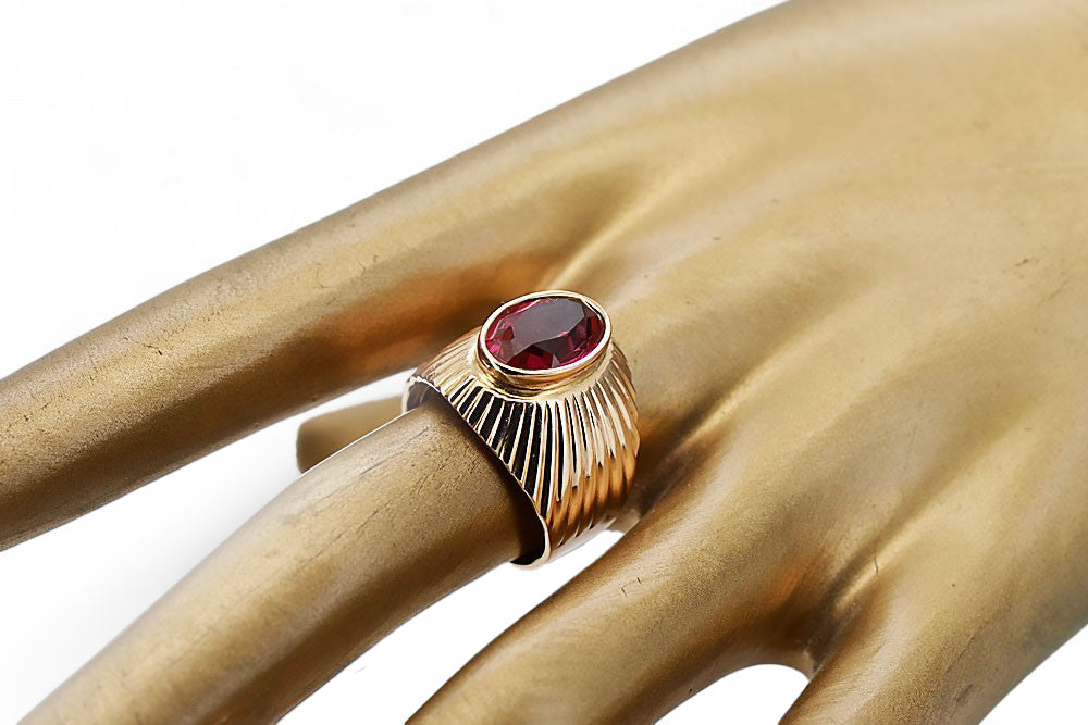 Vintage Ruby Ring in 14K Rose Gold (vrc127r-rb) — side view showing the setting
